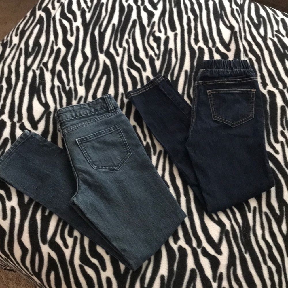 2 pairs of girls jeans. Size 8